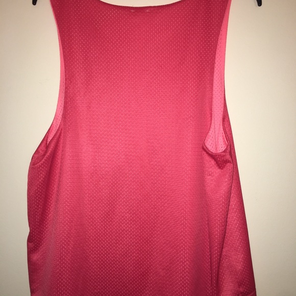 PINK By VICTORIA SECRET Tank Top size Medium - Picture 2 of 4
